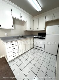 Building Photo - Move-in special: $500 off First months rent