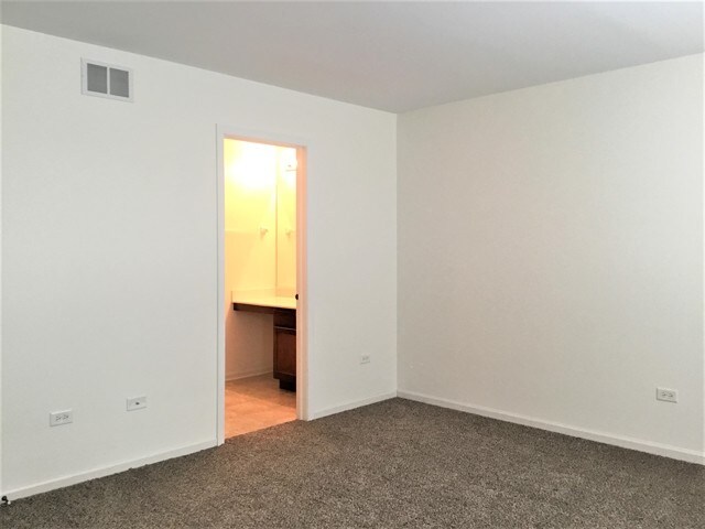 Building Photo - 4105 Dillon St