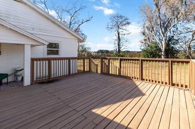 Building Photo - 4/3 Lakefront Home for Rent – 1 Acre – Near College Park & Downtown Orlando