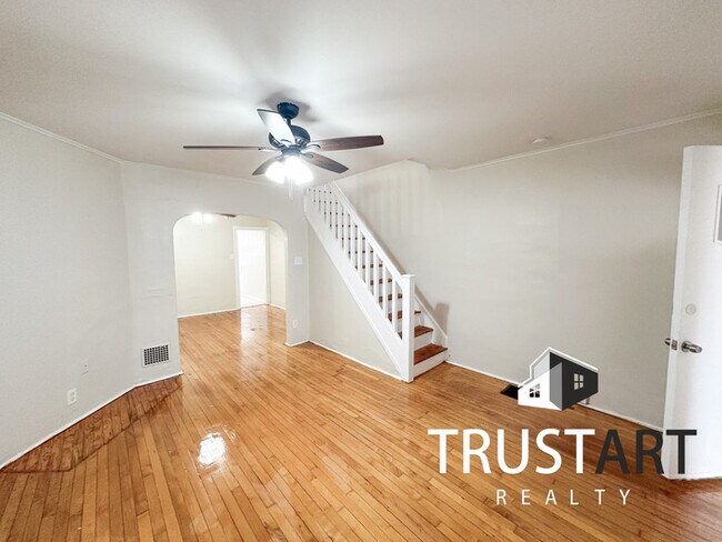 Building Photo - 3 bedroom House in Olney Oaklane, Philadel...