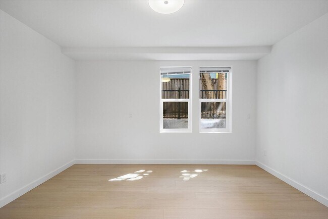Building Photo - 1533 Lafayette St