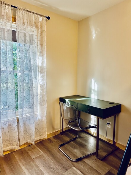 office/bedroom - 63 Hall Rd