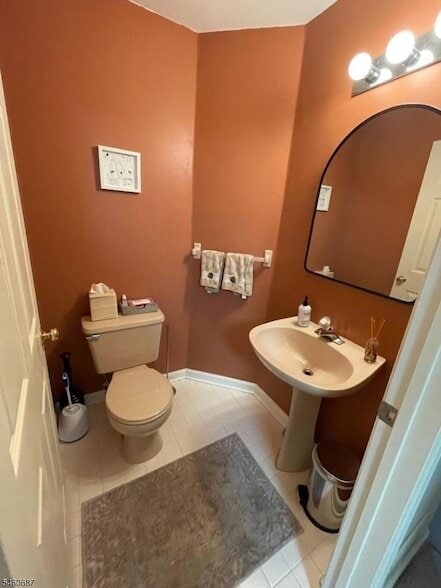 Building Photo - 67 Woodmont Dr