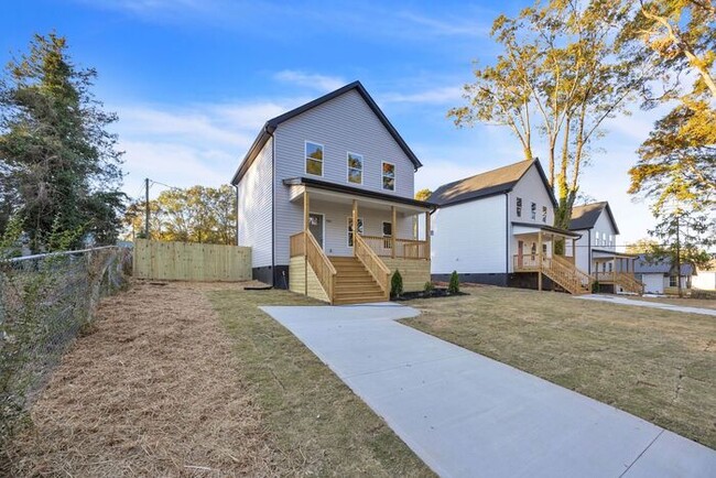 Building Photo - Brand New Build 3 Bedroom 2.5 Bath with Fe...