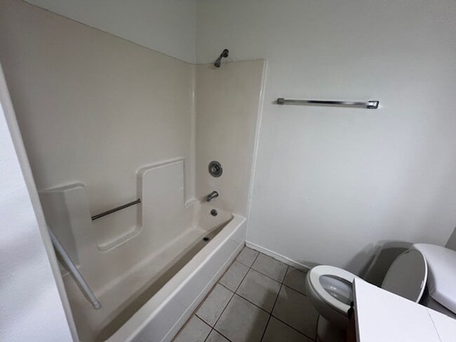 Building Photo - Cimaron Terrace Townhome