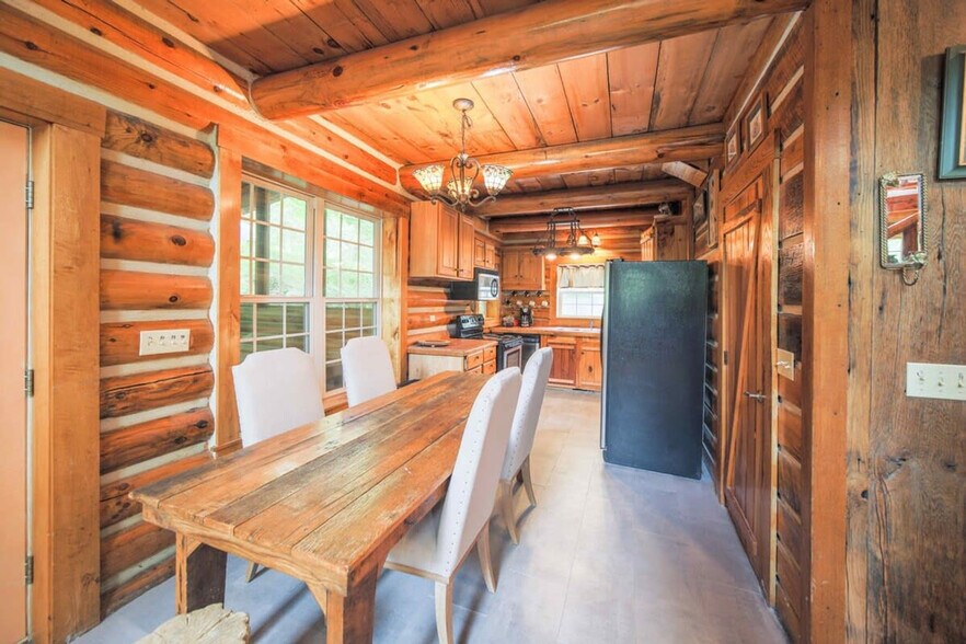Building Photo - 259 Black Bear Dr