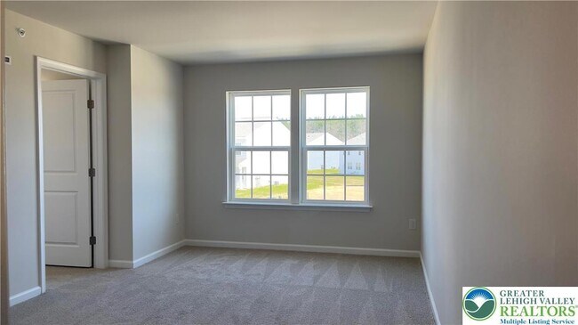 Building Photo - 1137 Martin Rd