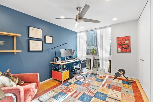 Building Photo - Unique 3BR / 1.5BA Mid-Century Townhome in Reston’s Iconic Hickory Cluster