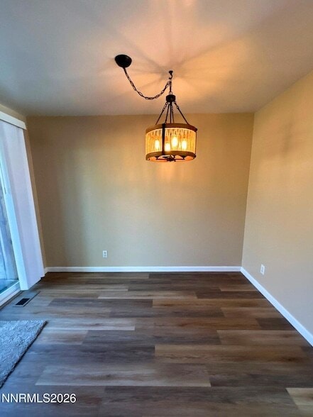 Building Photo - 835 Ridgewood Dr