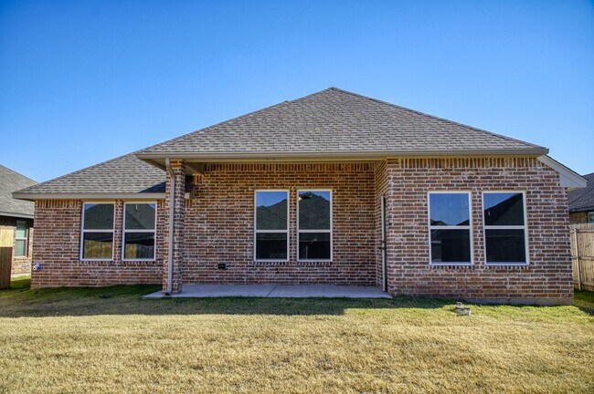 Building Photo - Brand New Home In Washington!