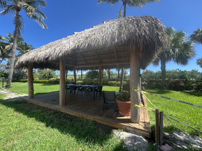 Building Photo - 2401 Collins Ave