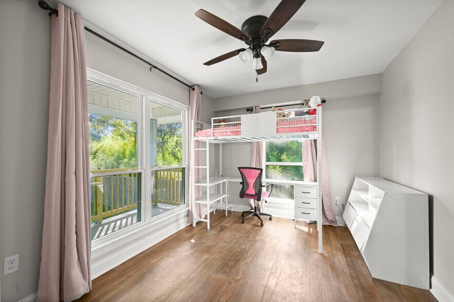 Building Photo - 23705 Walker South Rd