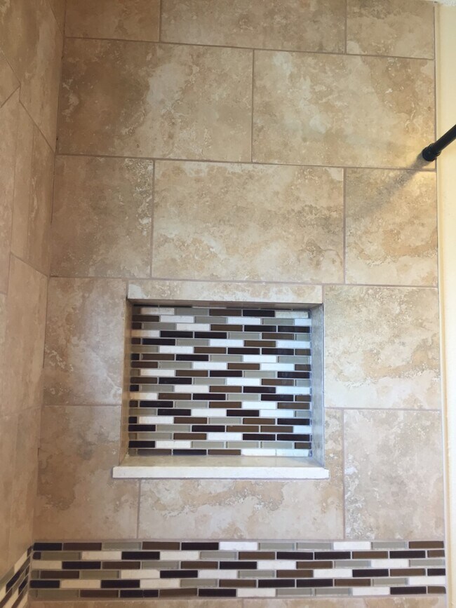 Building Photo - 550 Hassocks Loop