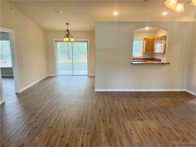 Building Photo - 5768 N Summerfield Point
