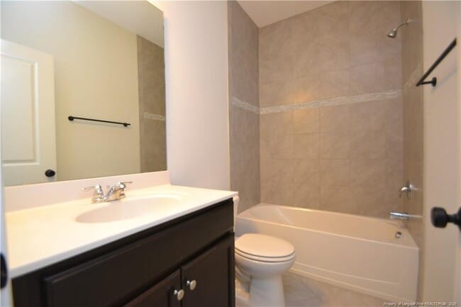 Building Photo - 1405 Luxor Dr