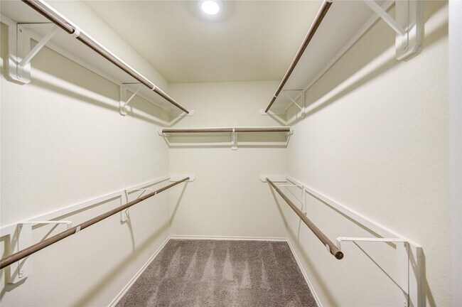 Building Photo - 18907 Via Flora Dr