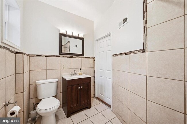 Building Photo - 1231 S 26th St