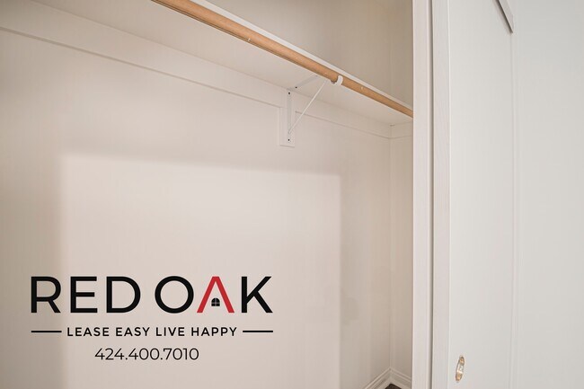 Building Photo - 20200 Sherman Way