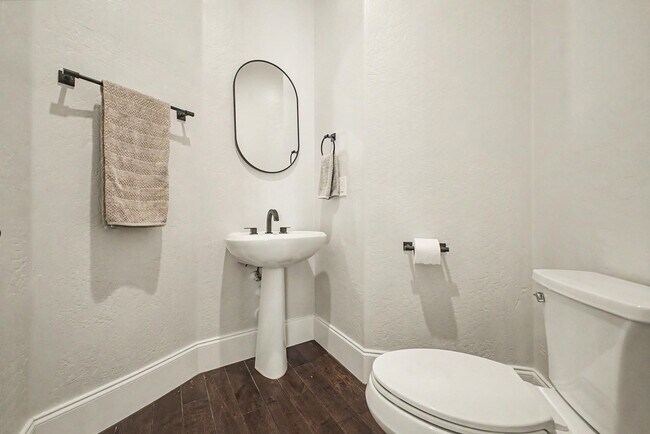 Building Photo - 7262 E Woodsage Ln