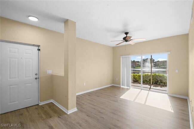 Building Photo - 6360 Aragon Way