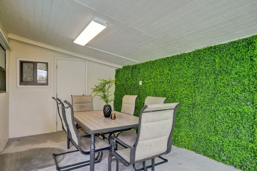 Building Photo - 7531 Simms St