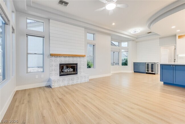 Building Photo - 2508 Sandilands Dr