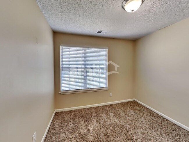 Building Photo - 4476 High Gate Ct NW