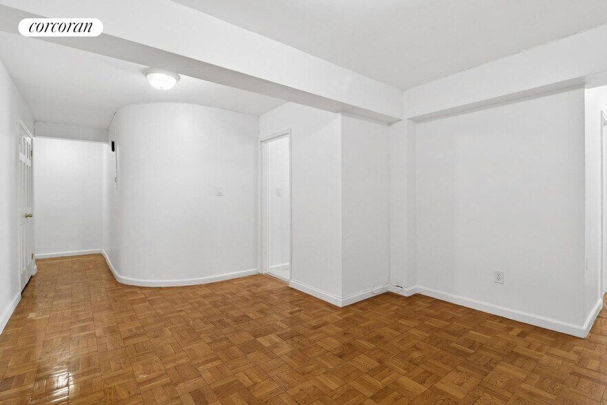 Primary Photo - 401 W 56th St
