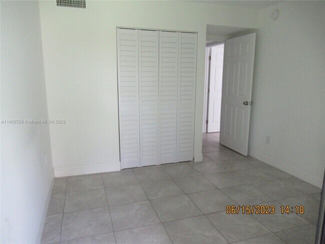 Building Photo - 9654 S Belfort Cir