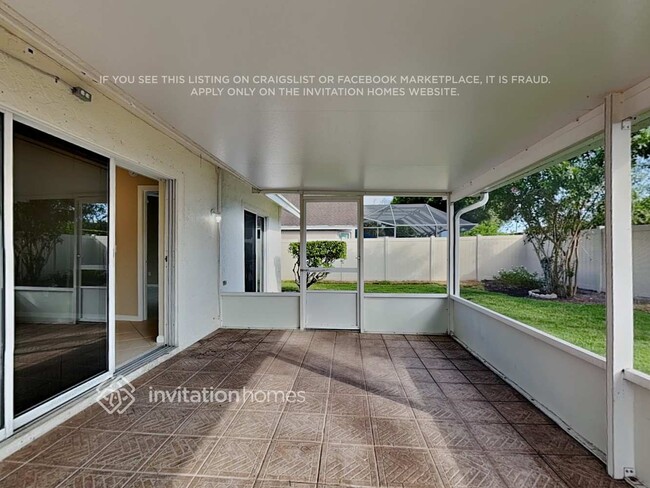 Building Photo - 13048 Meadowbreeze Dr