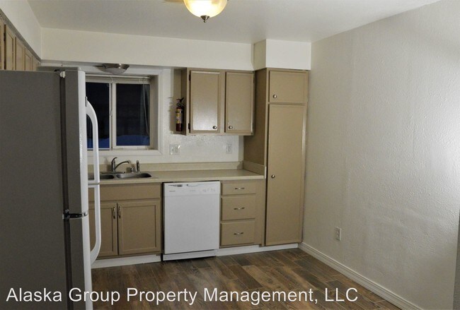 Building Photo - 4200 Florina St