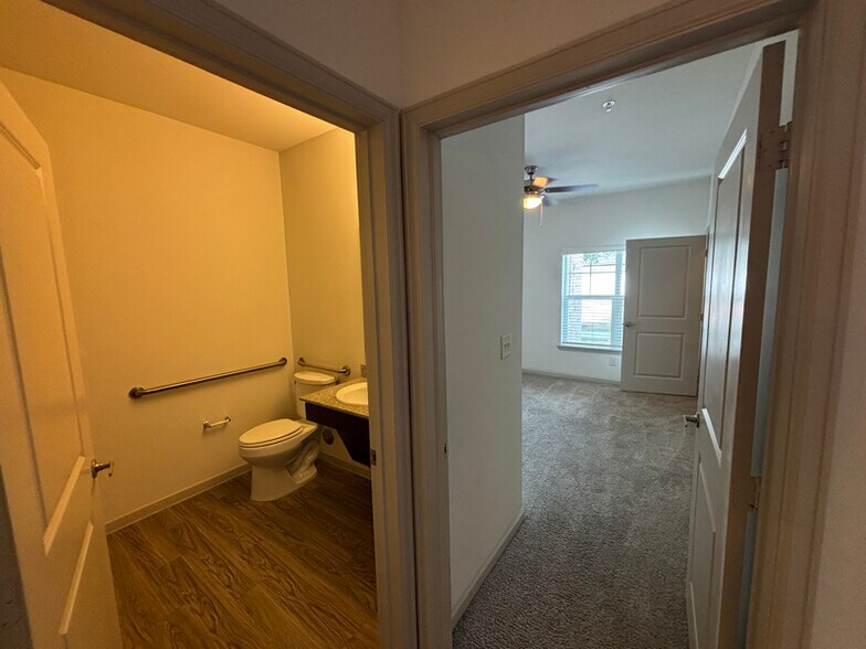 Building Photo - 1271 Sadler Drive