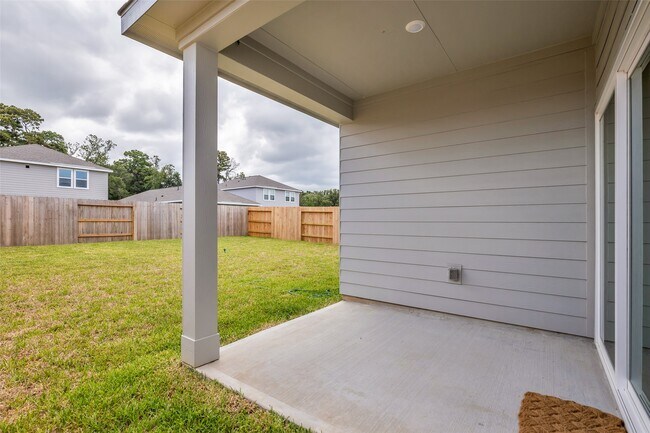 Building Photo - 18669 Shauna Danielle Dr