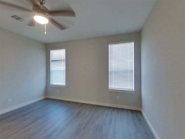 Building Photo - 2310 Bailey Flds Ln