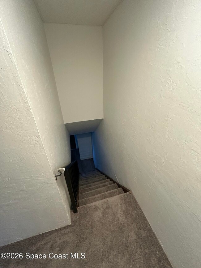 Building Photo - 7801 Maplewood Dr