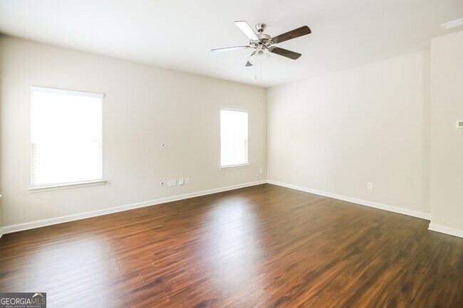 Building Photo - 177 Parkview Pl Dr