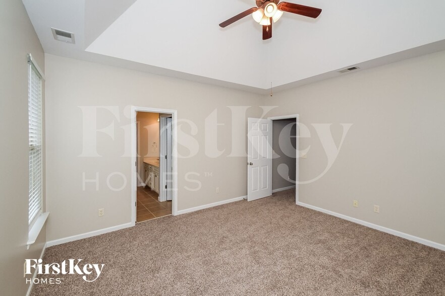 Building Photo - 1254 Easterwood Blvd