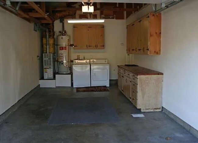 Building Photo - $3,395, 2/1 Santa Clara Duplex 1 Mile from...