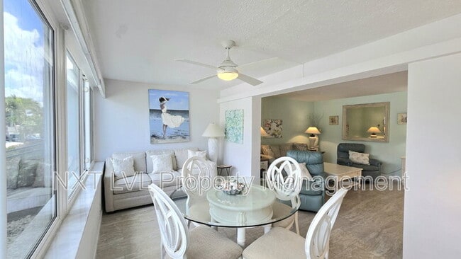 Building Photo - 1065 Gulf Shore Blvd N