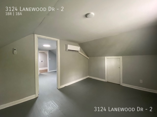 Building Photo - One Bedroom w/ Private Entrance! Washer/Dr...