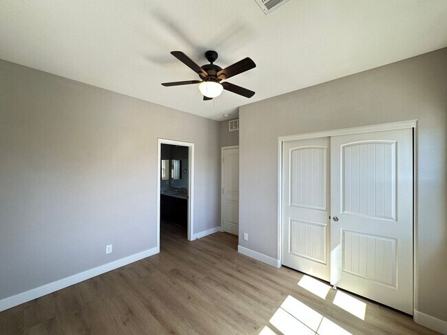 Building Photo - RIDGEHAVEN