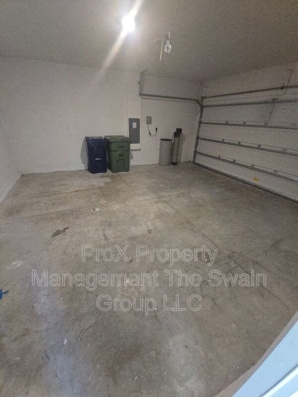 Building Photo - 1768 Carnostie Rd