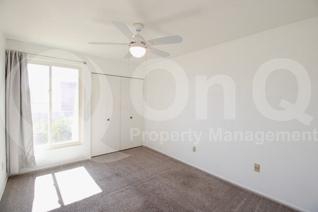 Building Photo - 5258 S Deborah Dr