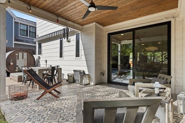 Building Photo - 4201 Clawson Rd