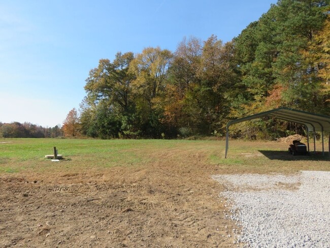 Building Photo - Dinwiddie County