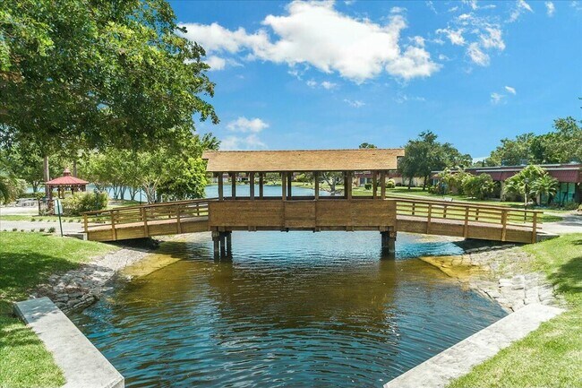 Building Photo - 787 Nantucket Cir
