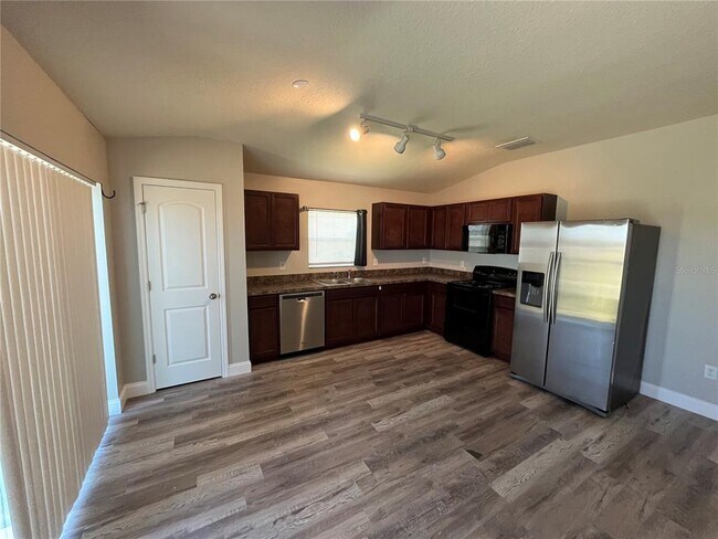 Building Photo - 4167 Sand Ridge Blvd