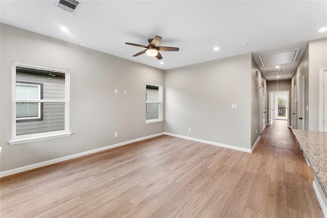 Building Photo - 5221 Groveton St