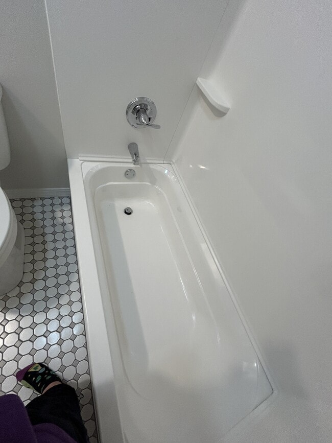 Building Photo - 2515 Kavanaugh Rd