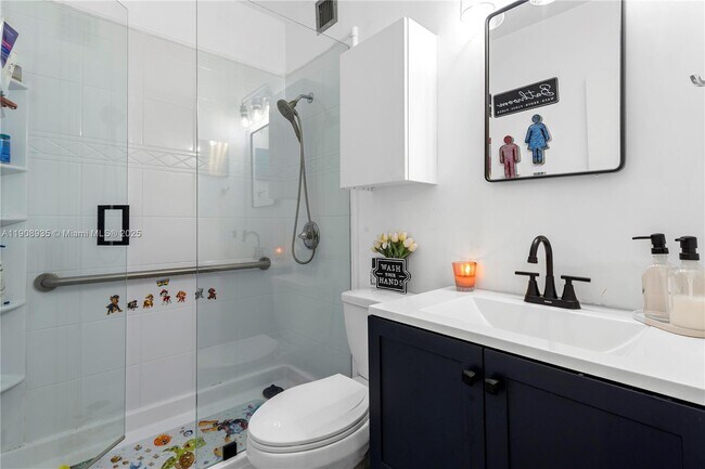 Building Photo - 2451 Brickell Ave